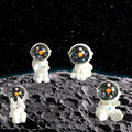 Satyam Kraft Resin 1 Set  Astronaut Figurines Outer Space-Themed Action Figures