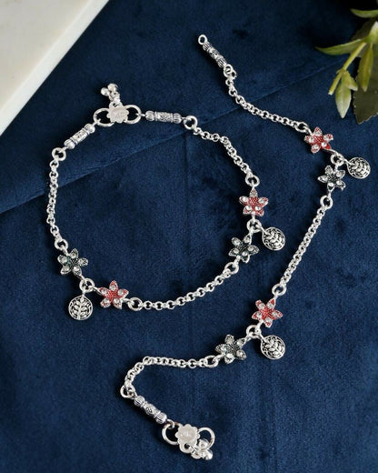 VOJ Set of 2 Traditional Flower Shaped Designer Anklet