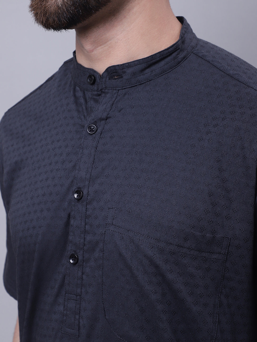 Even Apparels Black Pure Cotton Short Sleeves Kurta With Band Collar