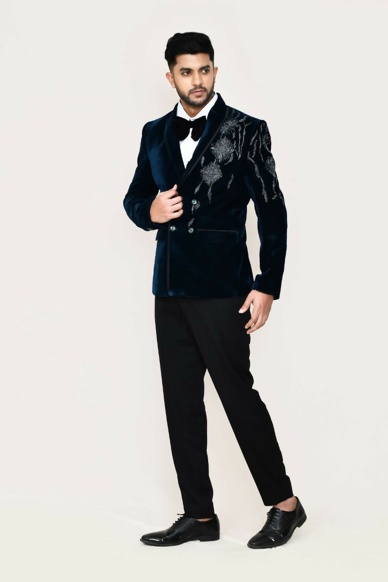 Joban Fashion White Colored Imported Velvet Fabric Coat,Shirt, Pant And Bow