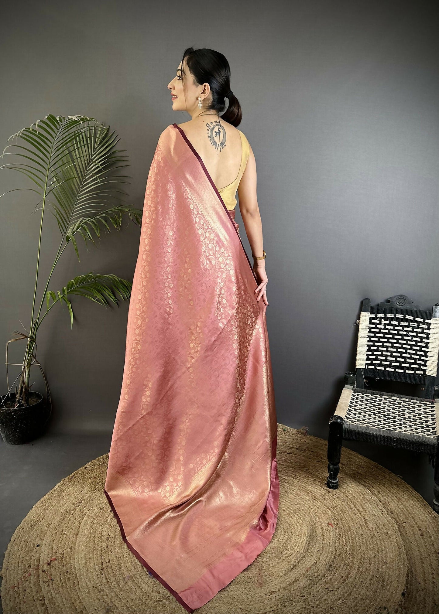 Joban Fashion Dusty Pink  Floral & Paisley Motifs Soft Satin Silk Banarasi Saree