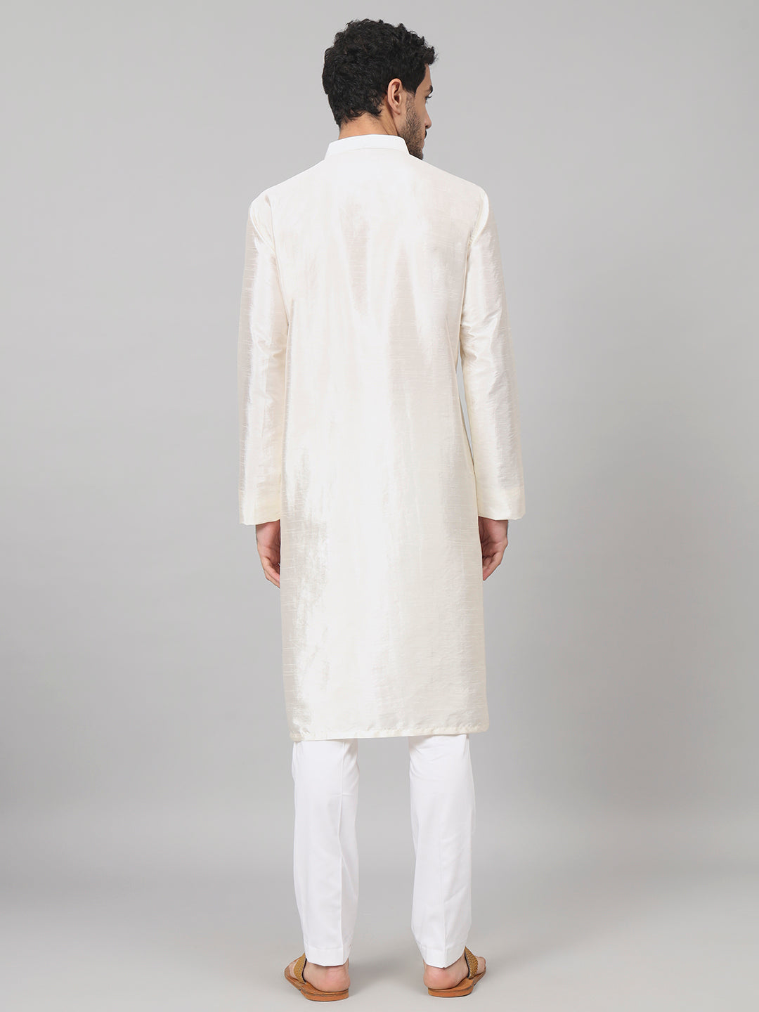 Contours Patels Embroidered Silk Kurta by Hilo Design