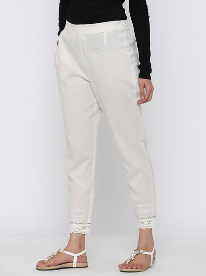Juniper Women Offwhite Cotton Flex Solid Slim Fit Pant/Slim Pant