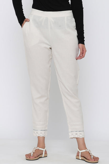 Juniper Women Offwhite Cotton Flex Solid Slim Fit Pant/Slim Pant