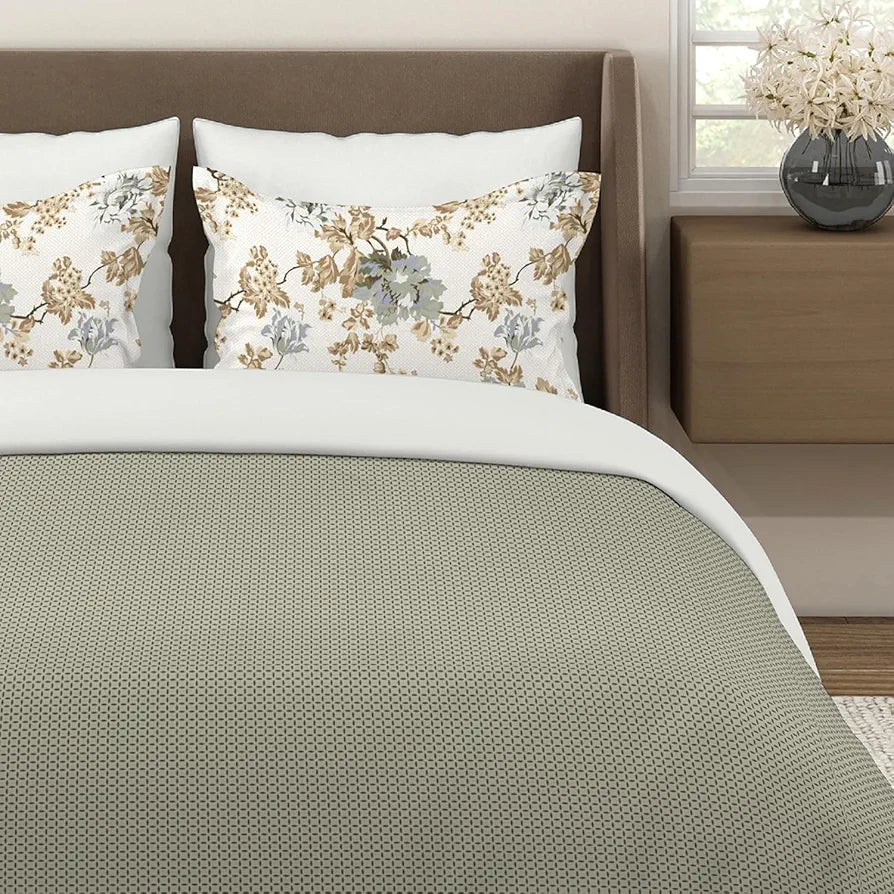 Layers Illuminating Homes Cotton Bedsheet Set for All Seasons Lightweight 144 TC Queen Size Grey Checks