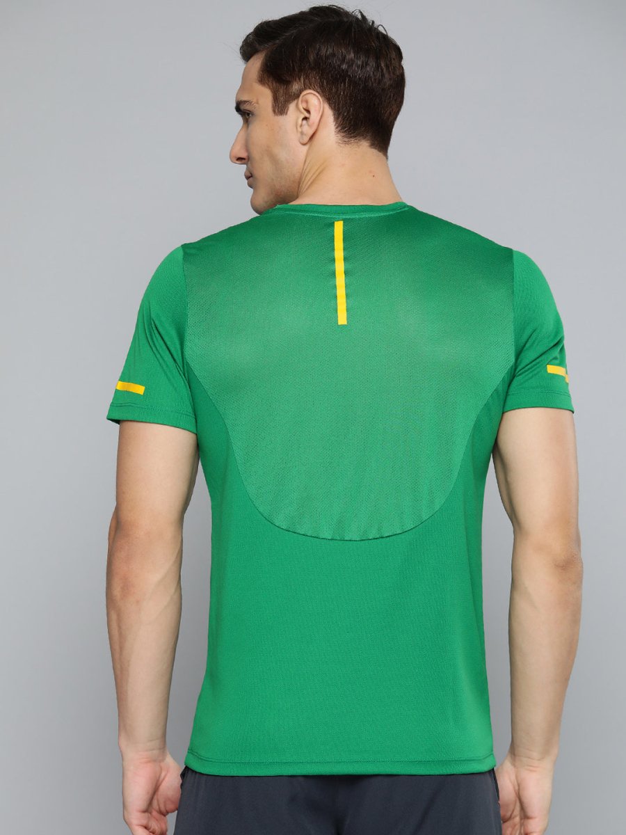 Alcis Men Green & Yellow Typography Printed Slim Fit Running T-shirt