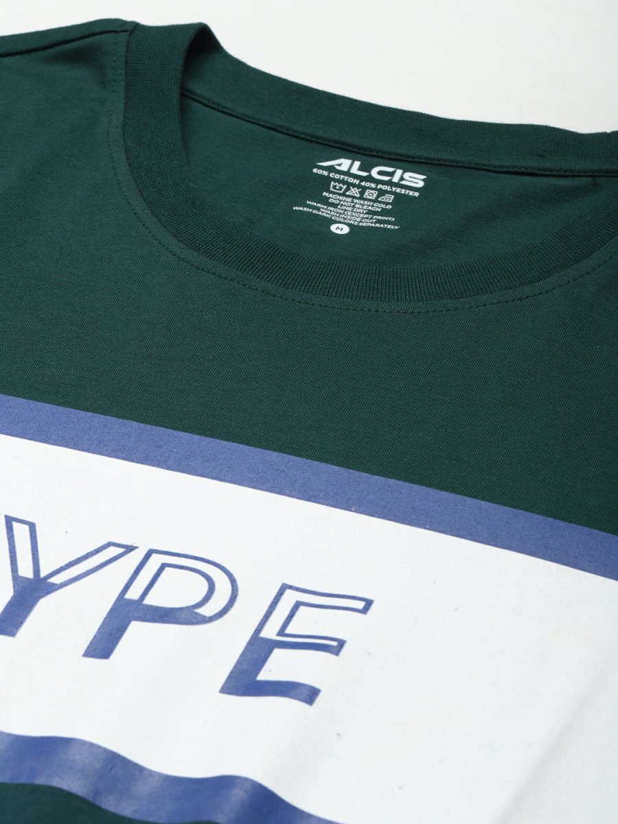 Alcis Men Green & White Typography Printed Slim Fit T-shirt