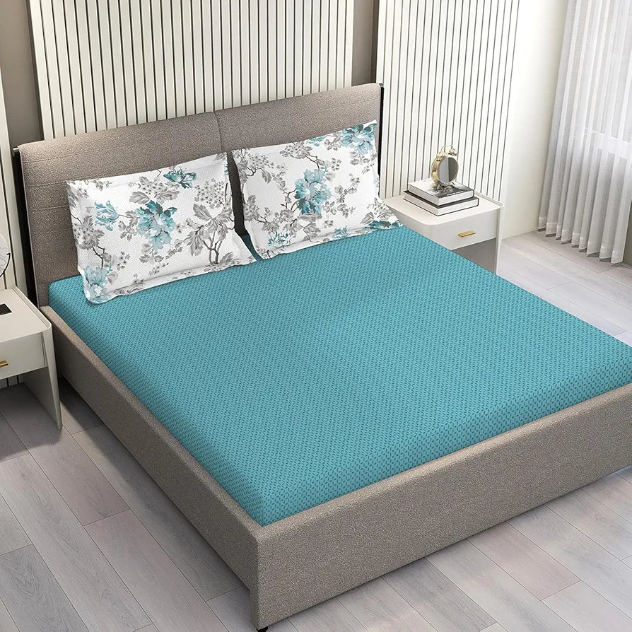 Layers Illuminating Homes Cotton Bedsheet Set for All Seasons Lightweight 144 TC Queen Size Blue Checks