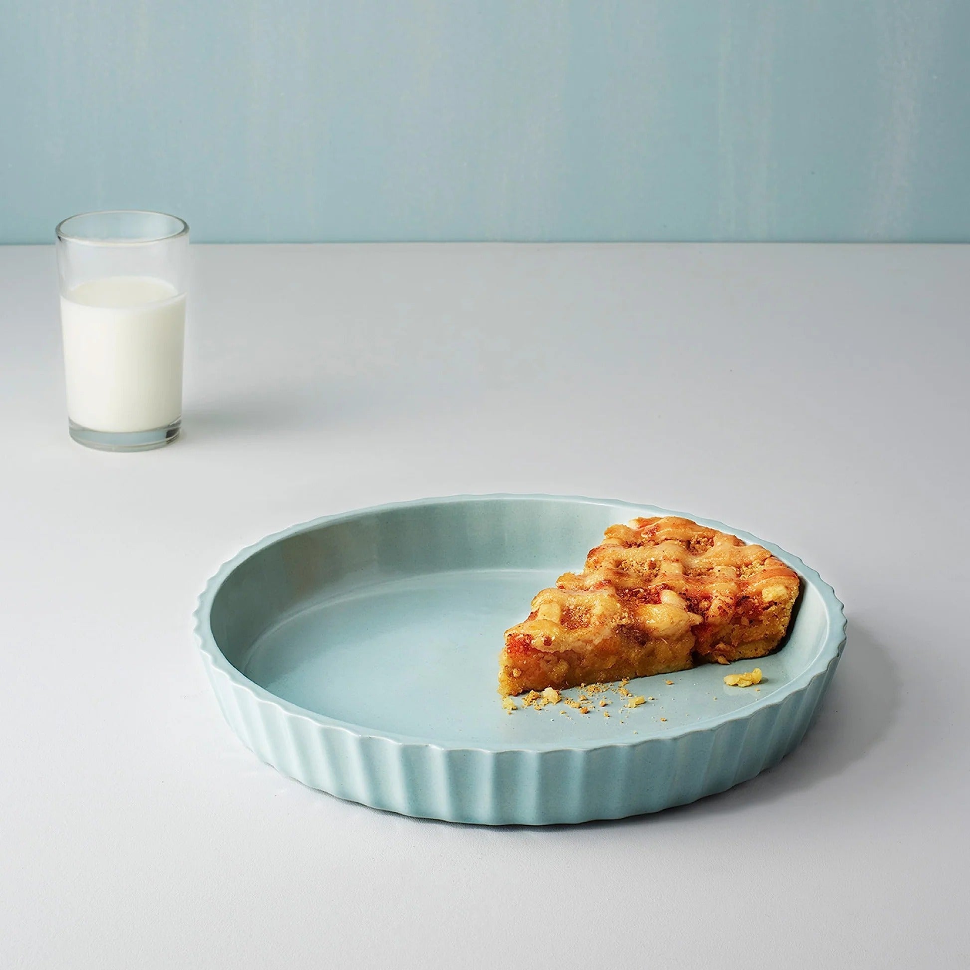 Ellementry Upper Crust Ceramic Tart Dish 1500ml Microwave Oven Safe Serving Tray