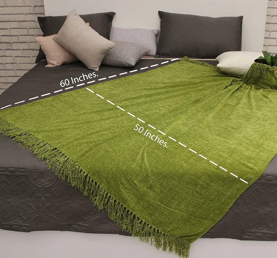 Cazimo Soft Chenille Premium Throw Blanket with Tassel Fringe Fade Resistant All Seasons Ultra
