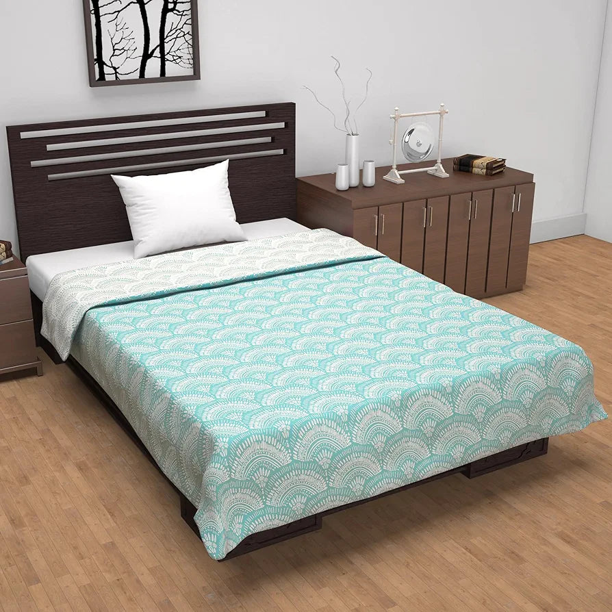 Divine Casa 120 GSM Microfiber Single Dohar Soft & Lightweight Throw Blanket Art Deco Fan Pattern Colour Aqua & White