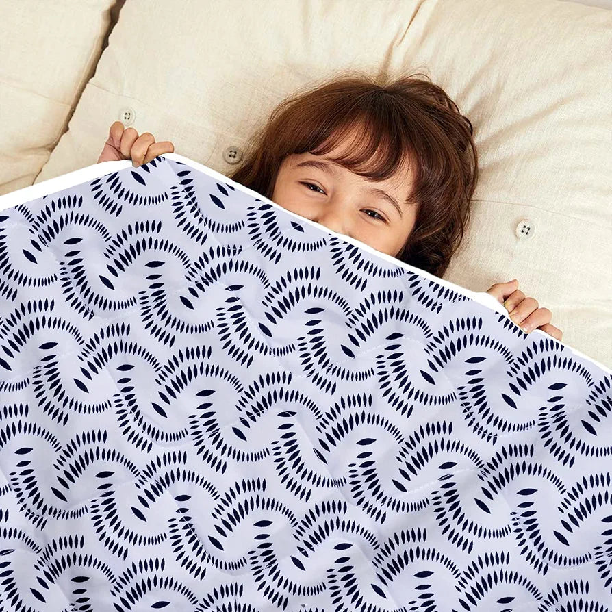 Divine Casa 120 GSM Microfiber Reversible Kids Single Bed Comforter Ultra-Soft Toddler Blanket Colour Medieval Blue