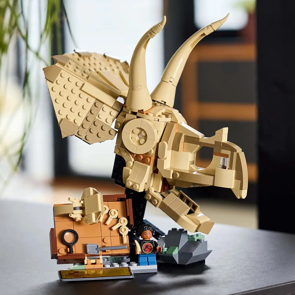 Lego Jurassic World Dinosaur Fossils: Triceratops Skull Model Set 76969 Building Blocks Toys for 9+ Gift for Boys and Girls