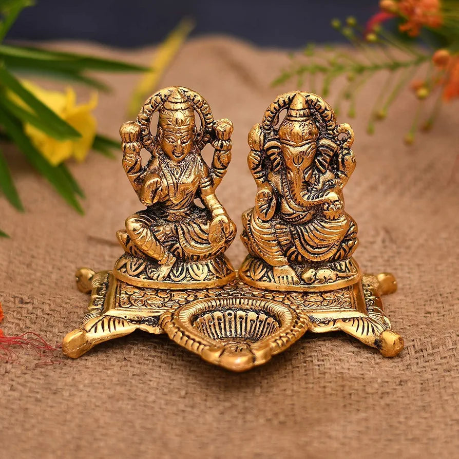 Lakshmi Laxmi Ganesh murti Idol Ganesha Diya puja Deepak Metal Oil Lamp