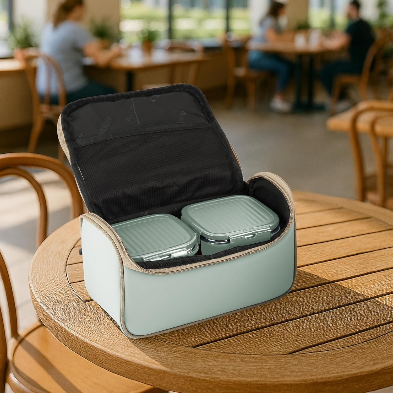 Milton Lush Lunch Box