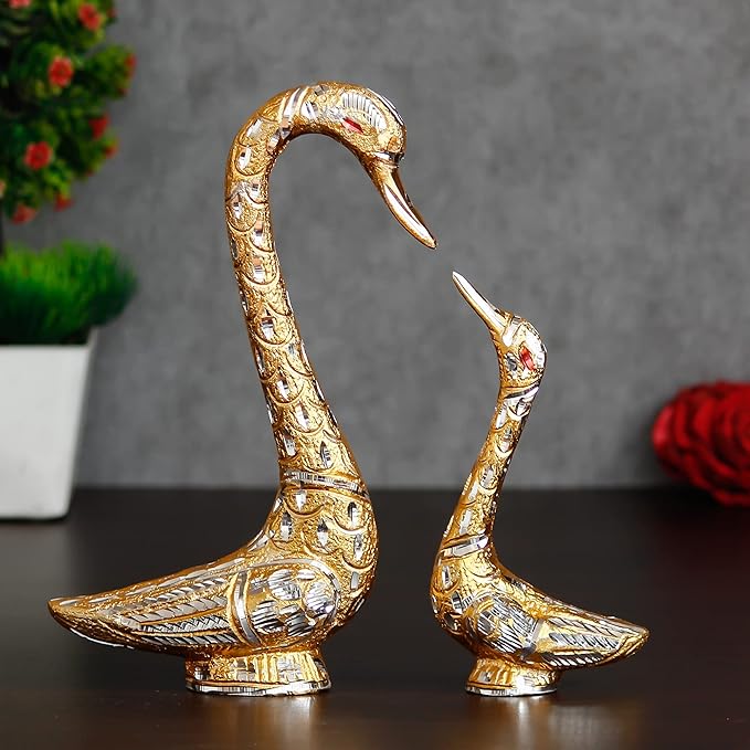 Ecraftindia Loving Golden Swan Couple Metal Handcrafted Decorative Figurine