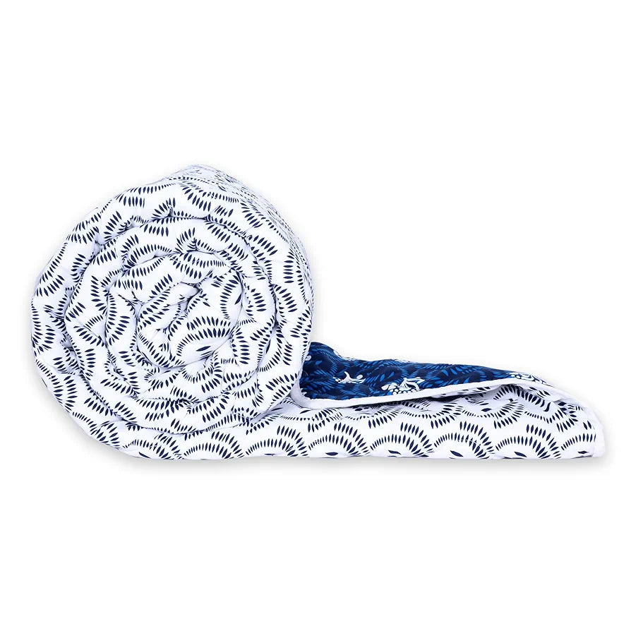Divine Casa Microfibre Mild Winter Lightweight 120 GSM Printed Reversible Double Bed Size Quilt Comforter Blanket TC - 144 Colour Navy Blue and White