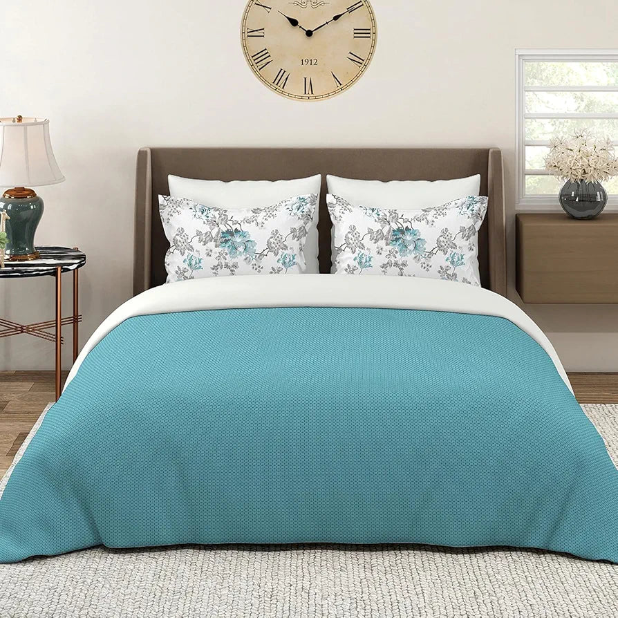 Layers Illuminating Homes Cotton Bedsheet Set for All Seasons Lightweight 144 TC Queen Size Blue Checks