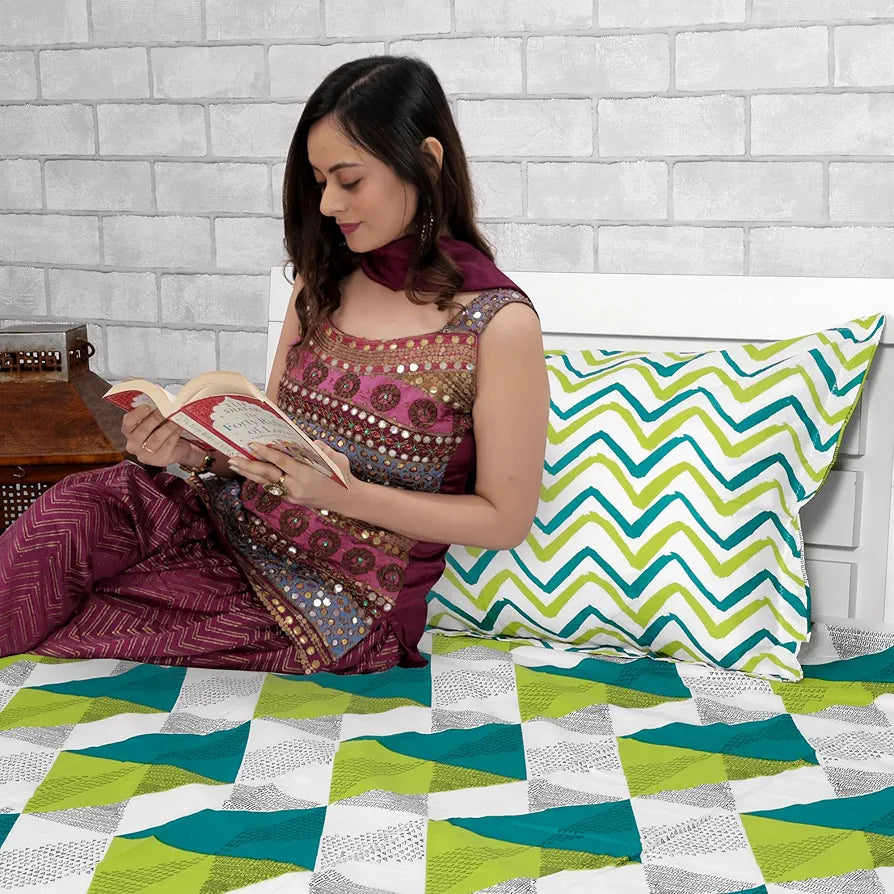 Divine Casa 144 TC 100% Cotton Bedsheet King Size Bed King Size Bedsheet with 2 Pillow Covers Colour Aqua Lime