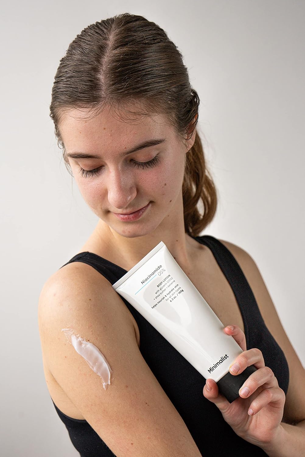 Minimalist Niacinamide 5% Body Lotion | Repairs Skin Barrier | Nourishes With Shea Butter | For Men & women (180 gm)