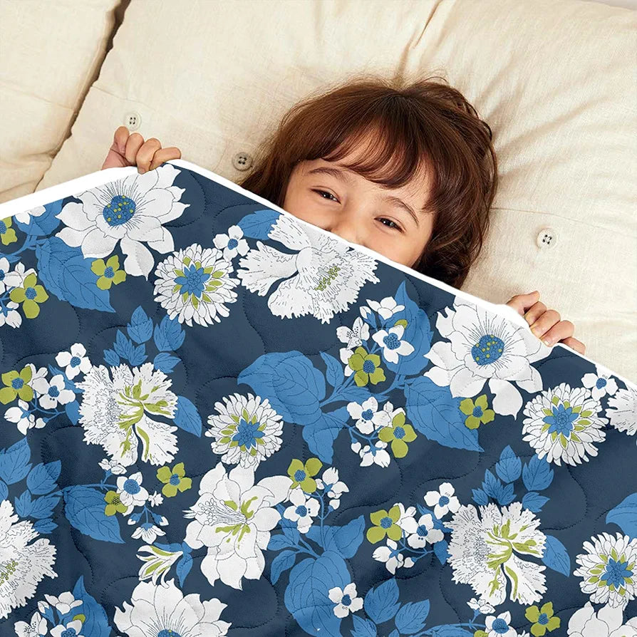 Divine Casa 120 GSM Microfiber Reversible Kids Single Bed Comforter Ultra-Soft Toddler Blanket Colour Celestial Blue
