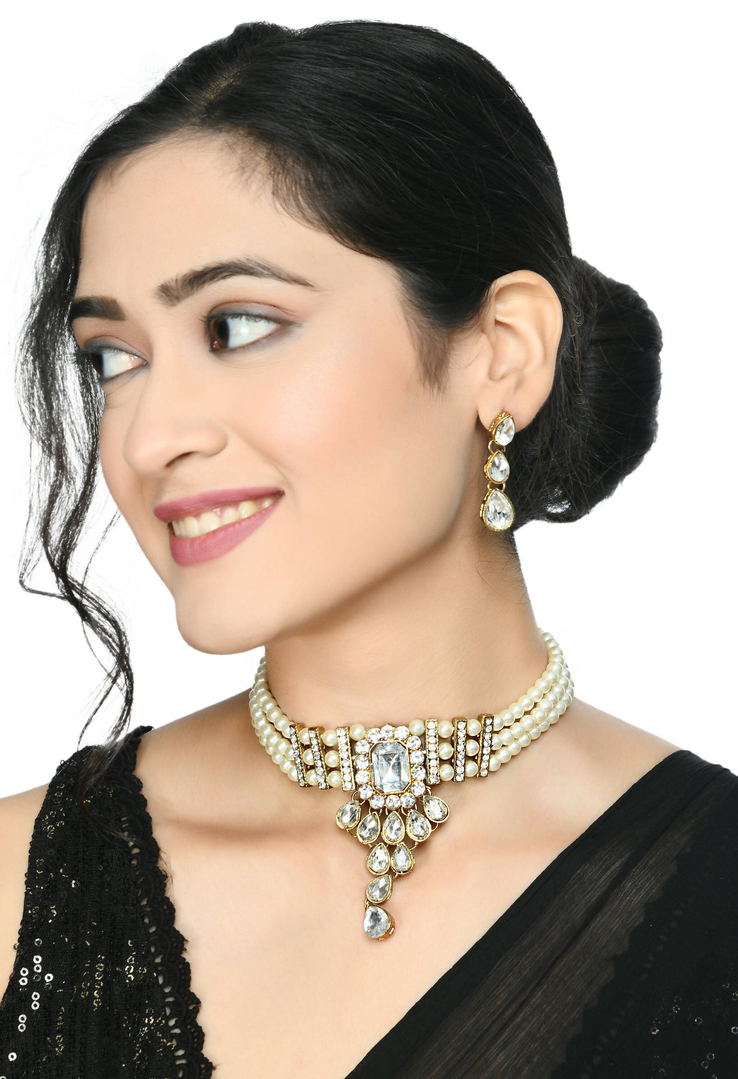 Mominos Fashion Johar Kamal Gold-Polished Brass Finish Kundan/Stone Choker For Women (White)