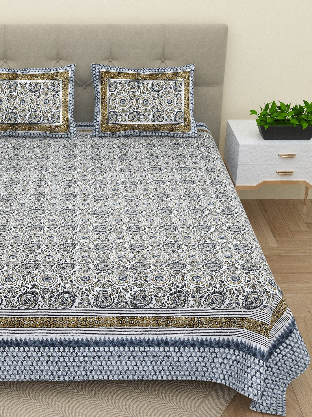 BELLA CASA Ethic White & Blue Printed Cotton 180 TC King Bedsheet with 2 Pillow Covers