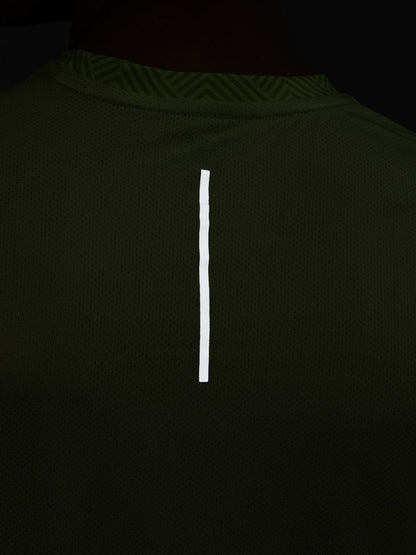 Alcis Men Printed Anti Static Slim Fit T-shirt