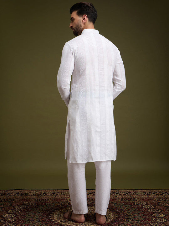 Anouk White Geometric Embroidred Mandarin Collar Pure Cotton Straight Kurta