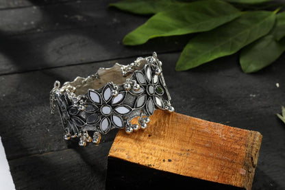 Mominos Fashion Silver Plated Oxidised Bracelet with Mirror design