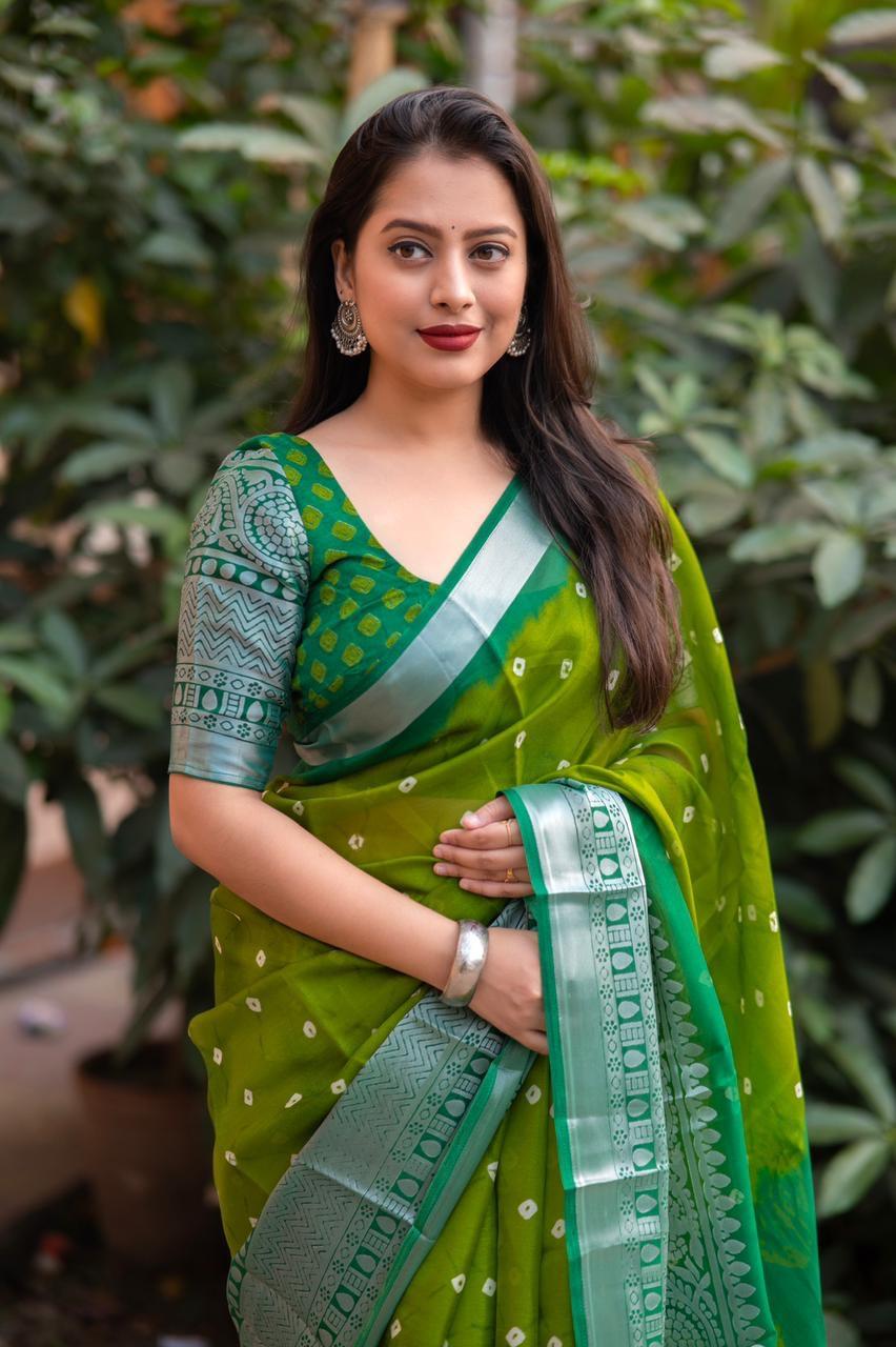 Green Jute Silk Ethnic Motifs Saree with Unstitched Blouse - A2M