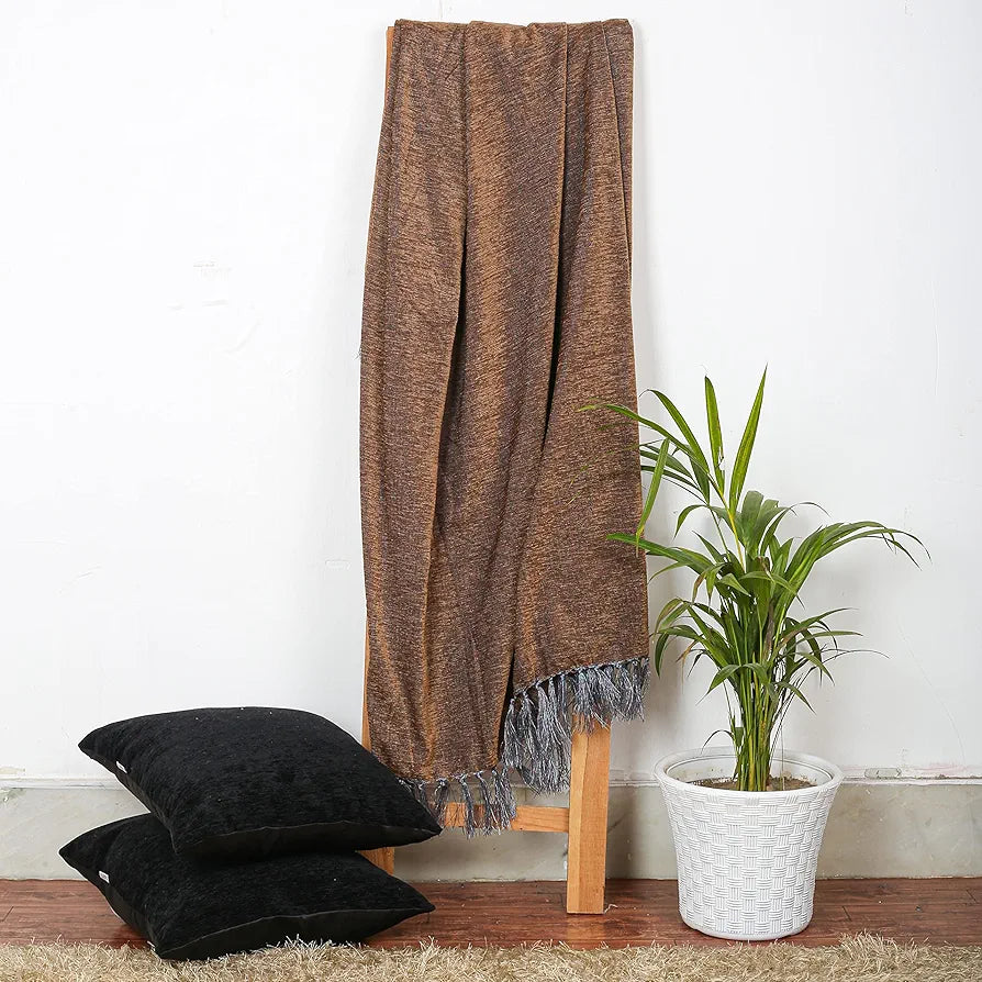 Cazimo Soft Chenille Premium Throw Blanket with Tassel Fringe Fade Resistant All Seasons Ultra-Soft