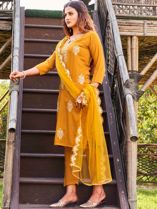Tikhi Imli Embroidered Notched Neck Thread Work Kurta With Trousers & Dupatta