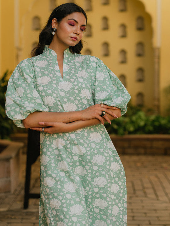 Anayna Women Green Pure Cotton All in the Details Kurta Set