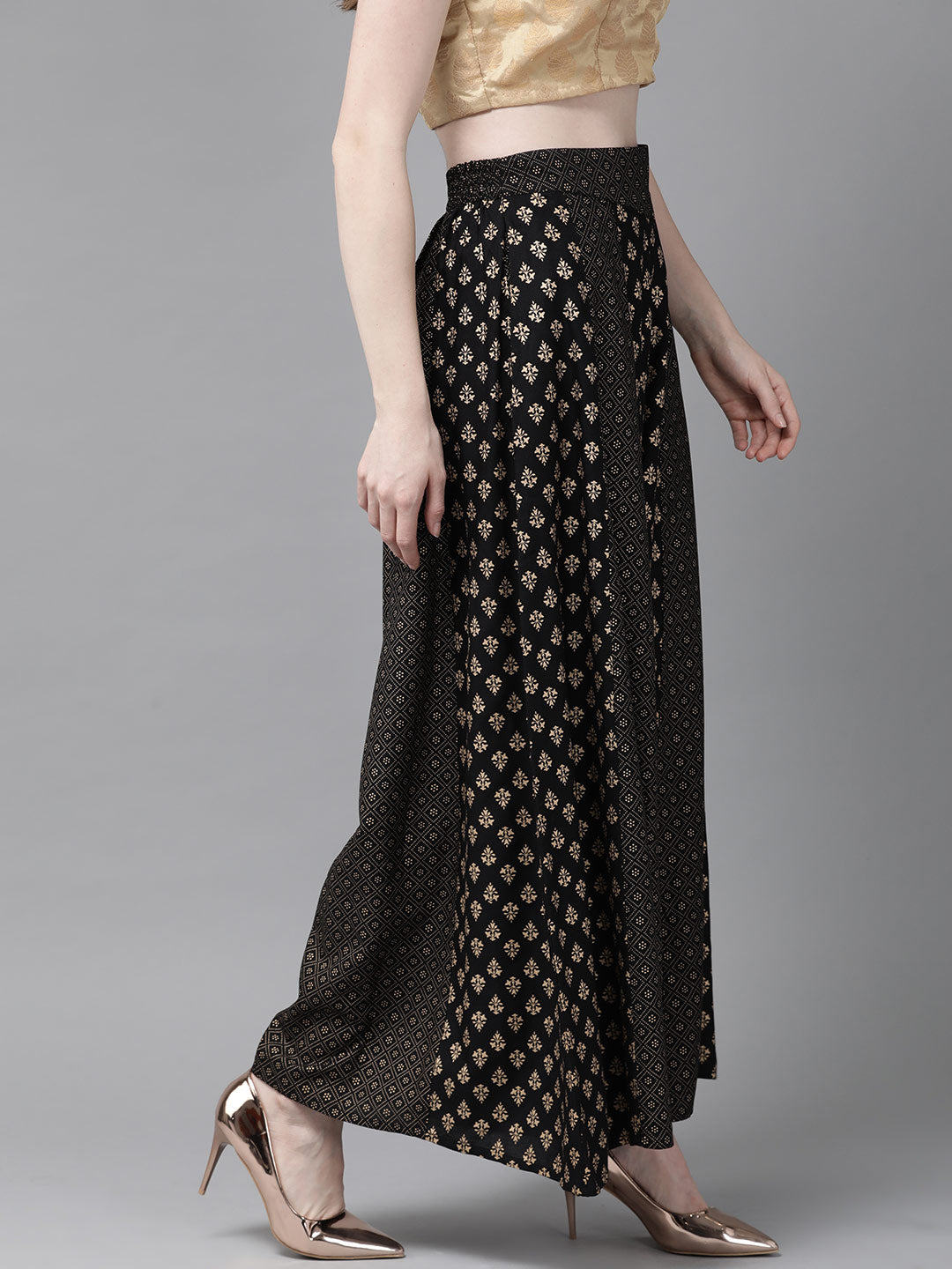 Juniper Women Black Rayon Printed Flared Palazzo