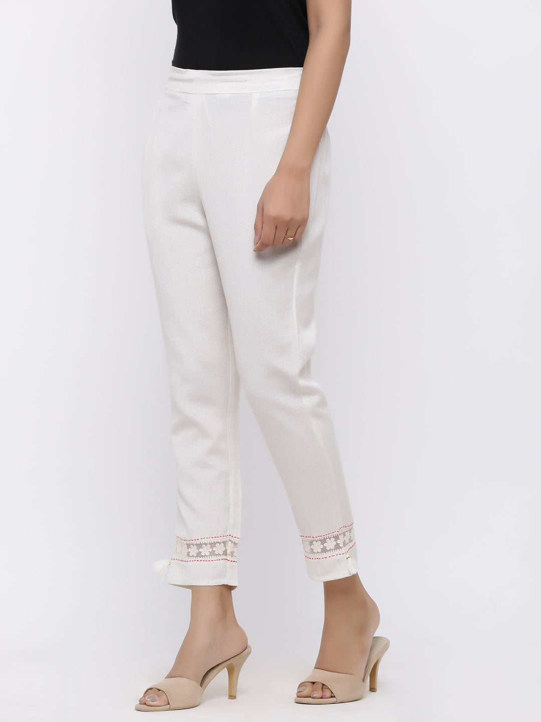 Juniper Women White Rayon Flex Solid Slim Fit Pant/Slim Pant