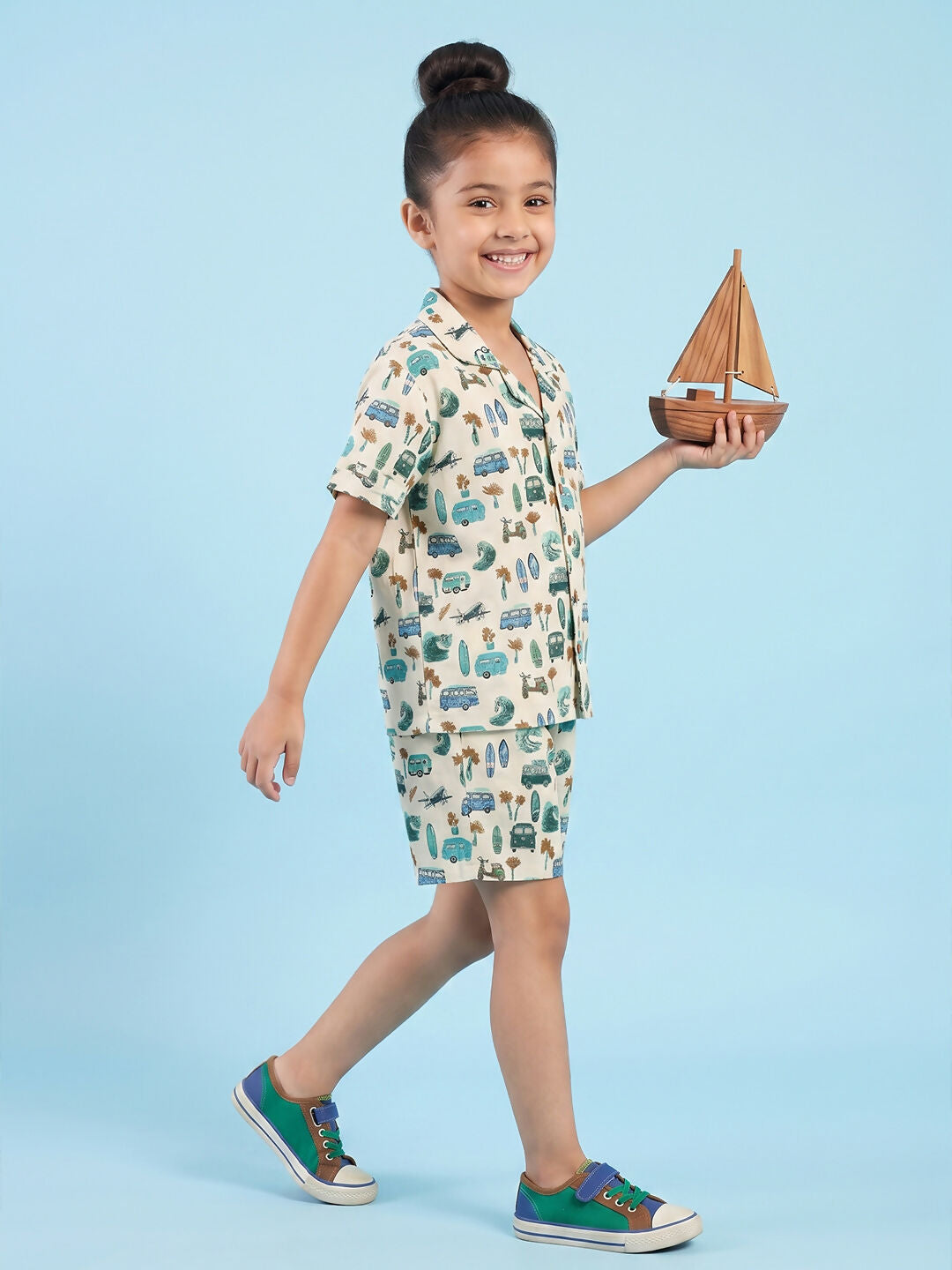 Breathables Woven Cotton Half Sleeves Beach Inspired Shirt & Shorts White