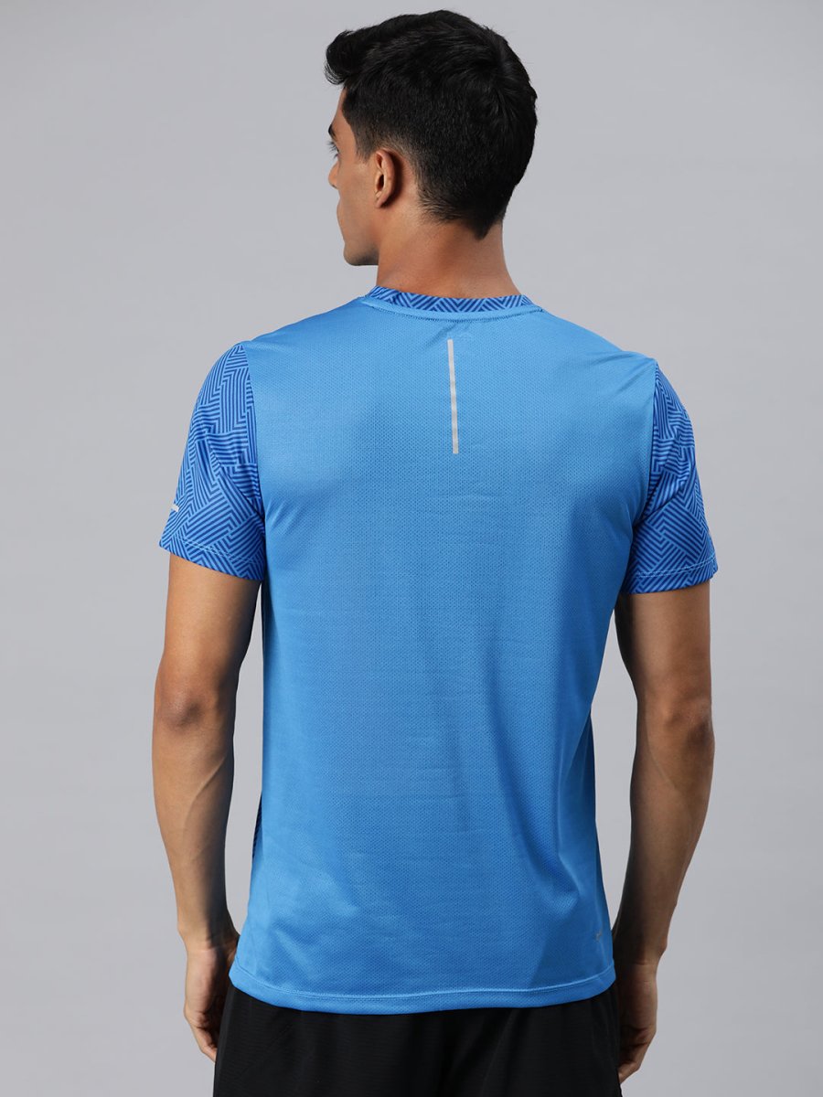 Alcis Men Printed Anti Static Slim Fit T-shirt