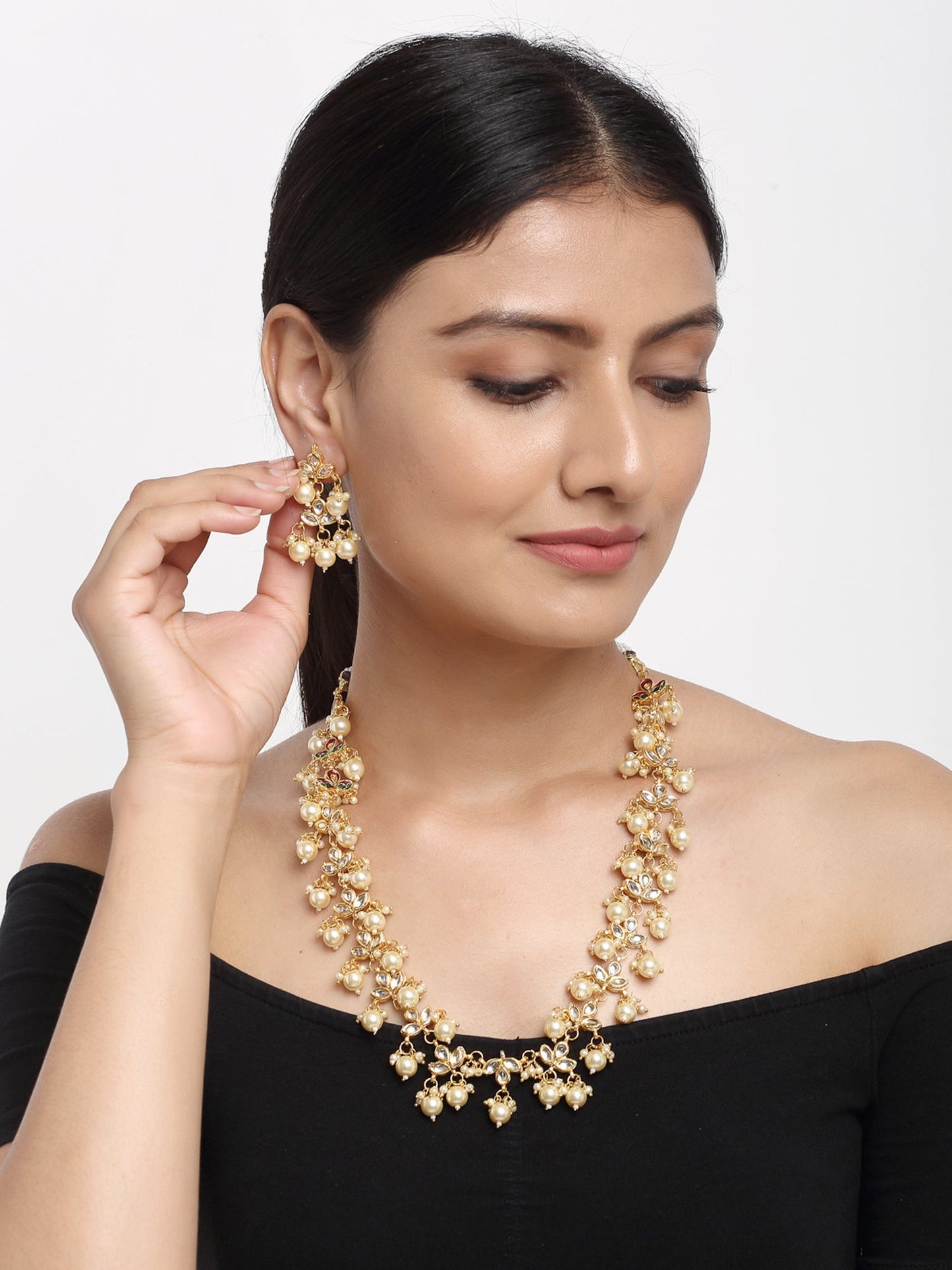 Kundan Neckpiece With Earrings - Ruby Raang