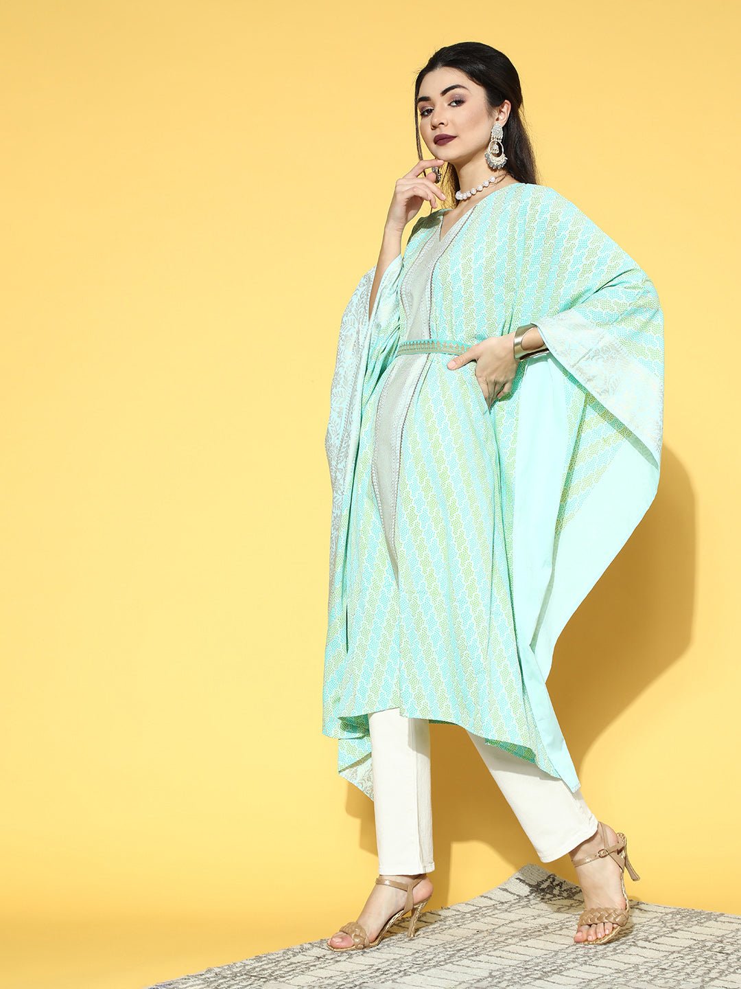 Ahalyaa Women Sea Green Crepe Printed Kaftan Kurta