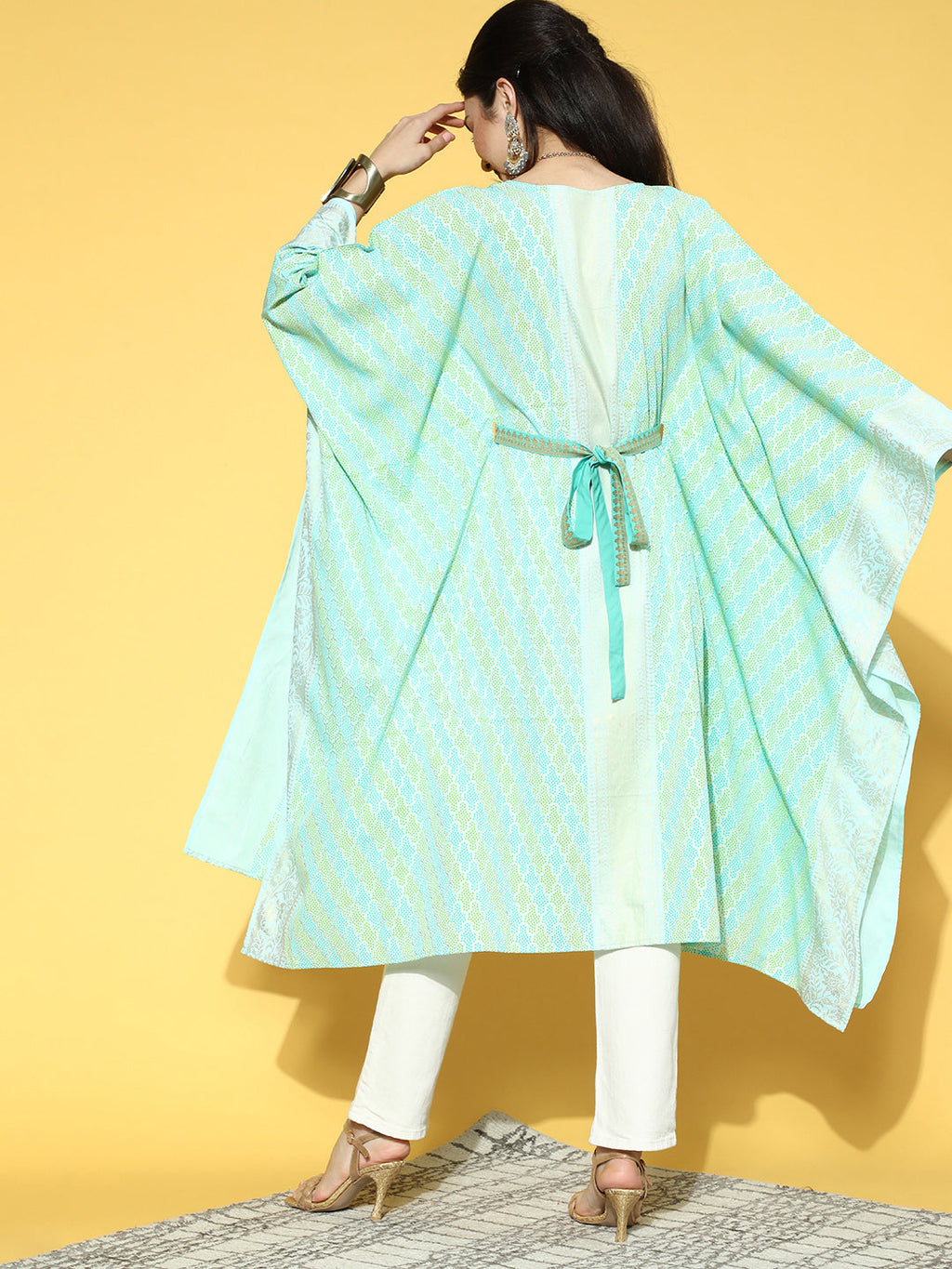 Ahalyaa Women Sea Green Crepe Printed Kaftan Kurta