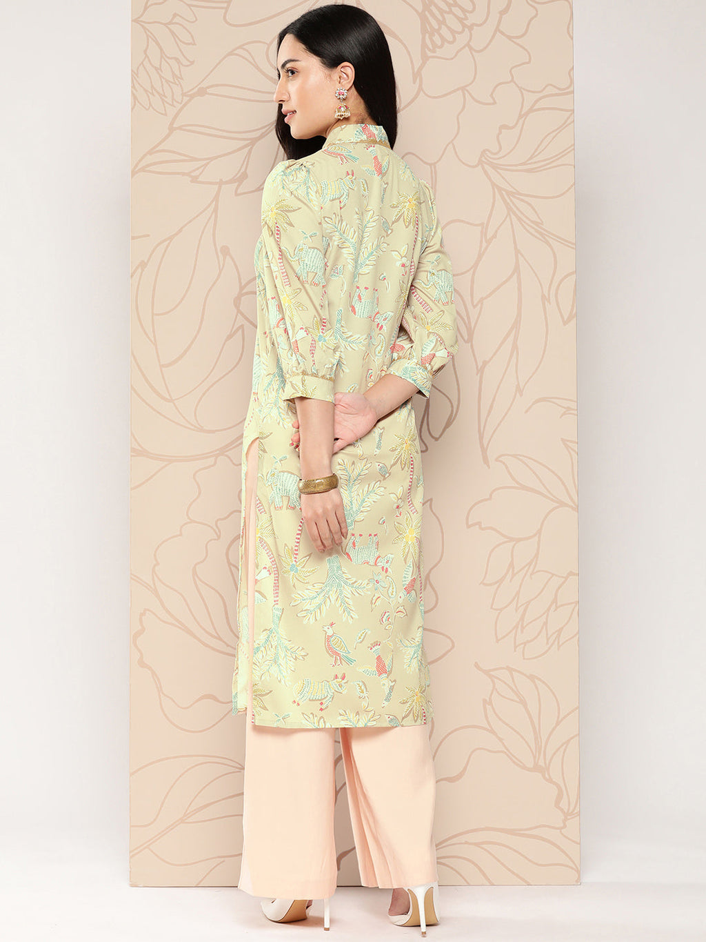 Ahalyaa Women Floral Printed Gotta Patti Crepe Kurta