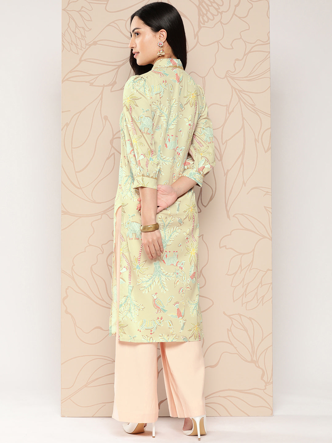 Ahalyaa Women Floral Printed Gotta Patti Crepe Kurta