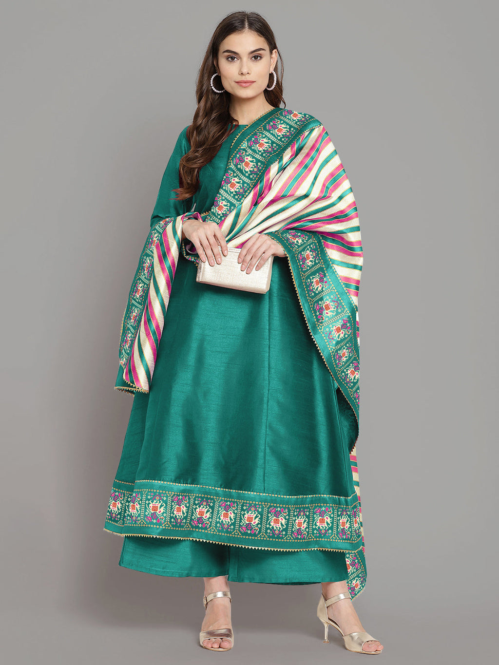 Ahalyaa Women Sea Green Printed Gotta Patti Kurti with Palazzos & Dupatta