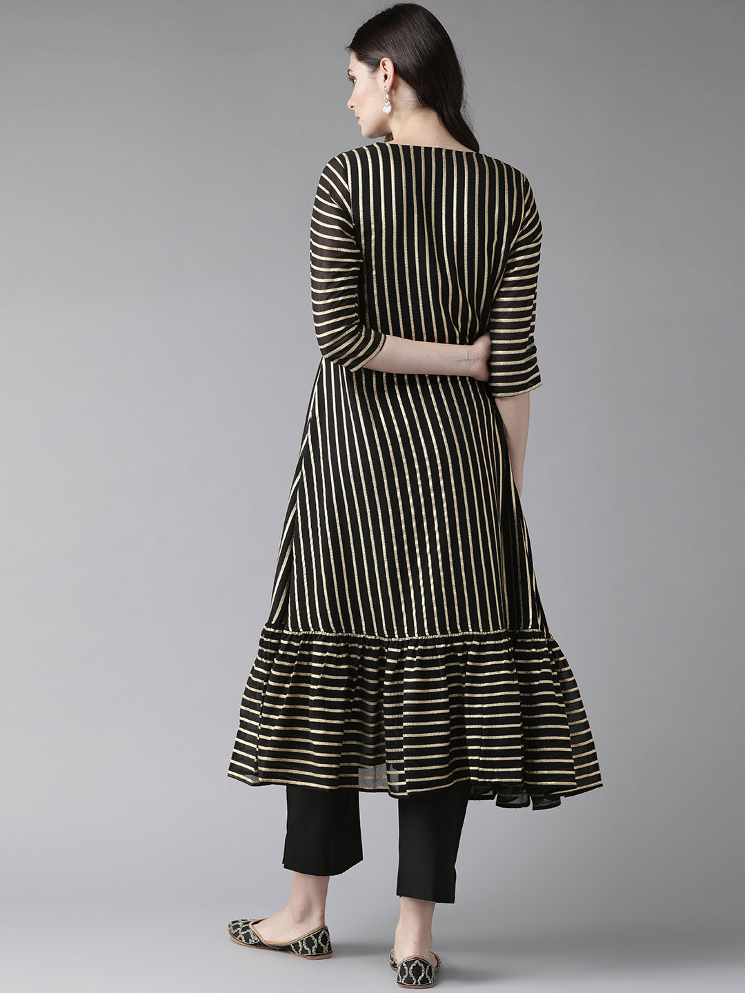 Ahalyaa Women's Black Kurta with Trouser