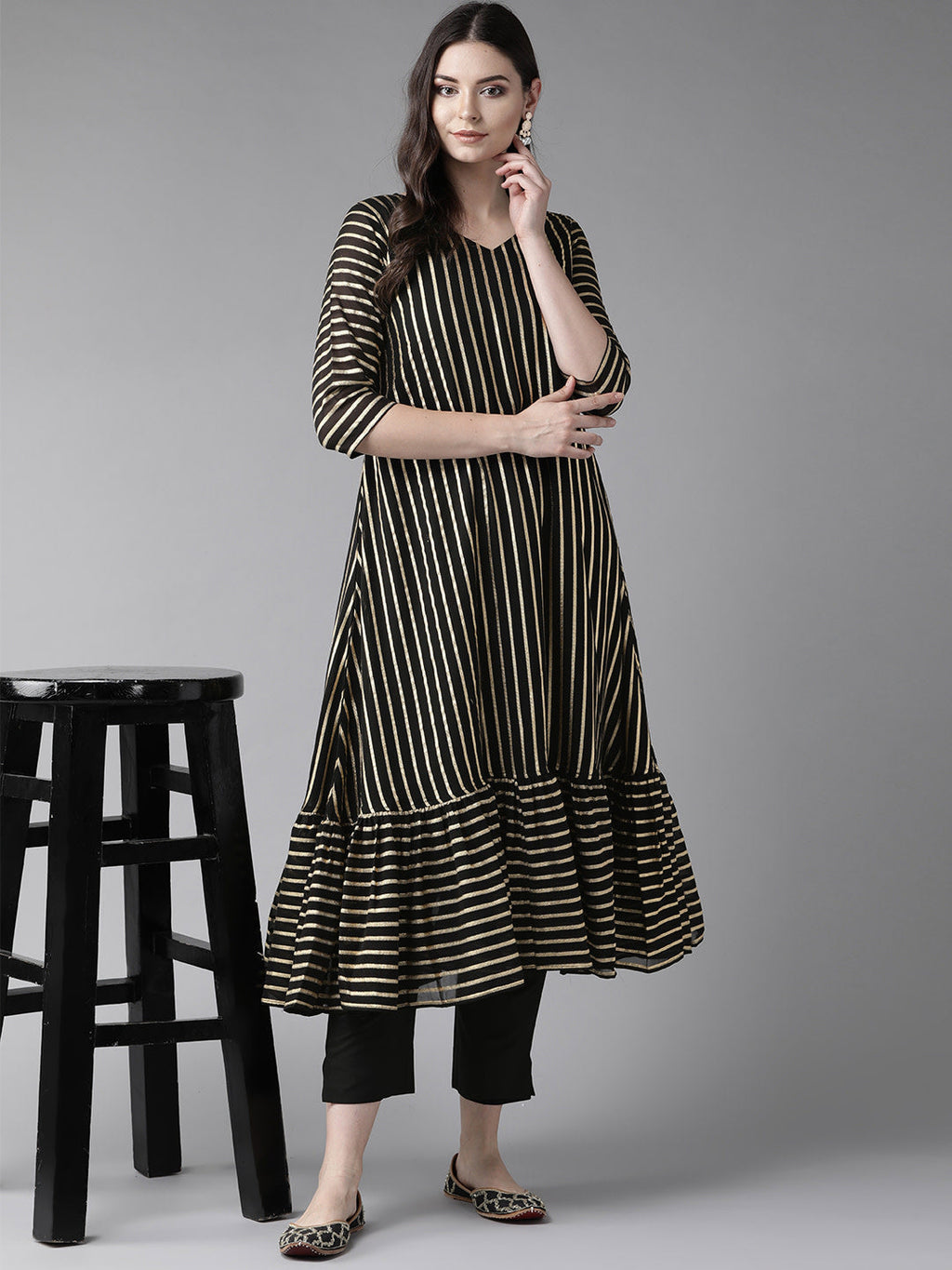 Ahalyaa Women's Black Kurta with Trouser