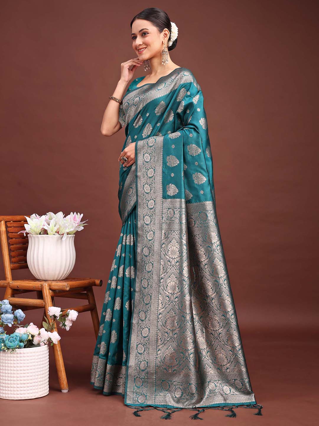 Shree Shyam Fashion Sea Green Banarasi Silk Saree with Zari Weaving - A Timeless Tale of Elegance