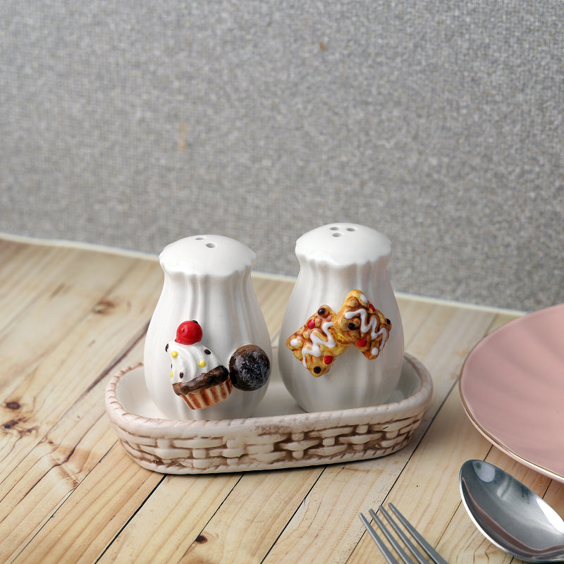 Sweets Delight Salt and Pepper Set with Tray