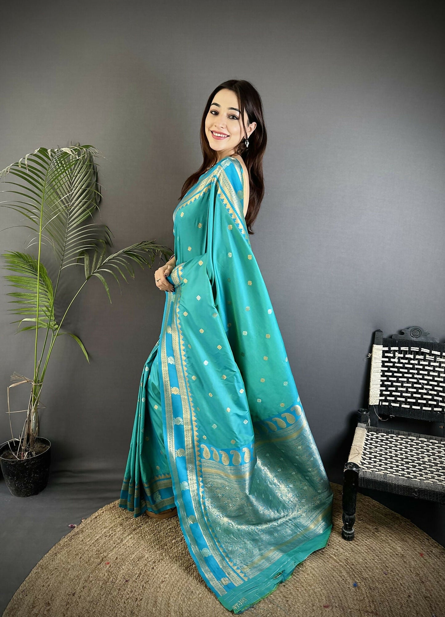 Joban Fashion Sea Green Banarasi Soft Silk Woven Saree