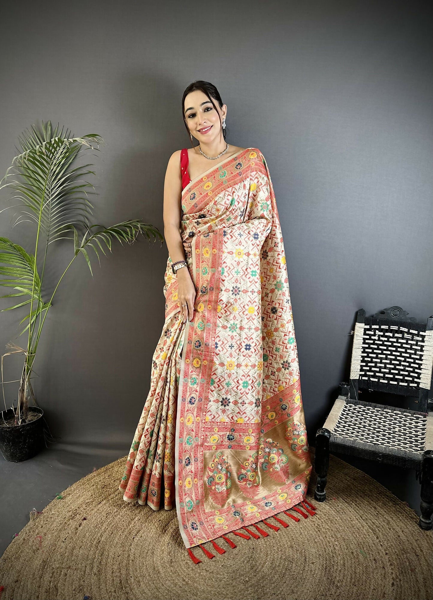 Joban Fashion Cream Banarasi Soft Silk Woven Saree